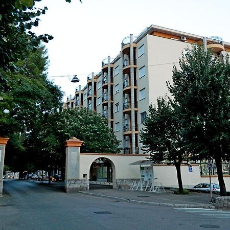 Studio Centar Trebinje Eksteriør billede